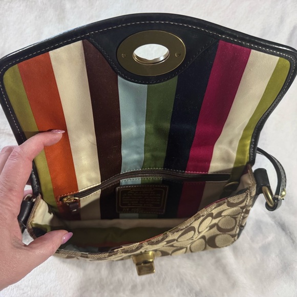 Coach Tan and Black Signature Shoulder Bag - Picture 3 of 5